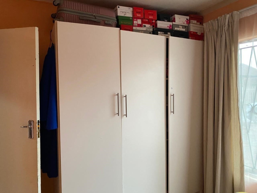 2 Bedroom Property for Sale in Tlhabane North West